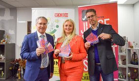 Bgm. Martin Kulmer, Anamaria Gassinger (Junge Wirtschaft Bezirksvorsitzende), Ed Wohlfahrt (Bet.jpg